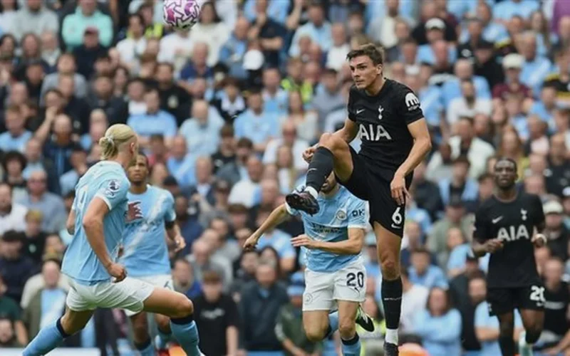 صدام مرتقب.. موعد انطلاق مباراة مانشستر سيتي وفولهام في الدوري الإنجليزي